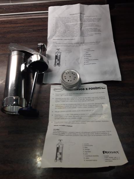 Lis na cesto+formičky zdarma, 