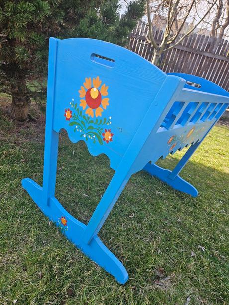 Drevená maľovaná kolíska, šírka (cm): 50,dĺžka (cm): 90