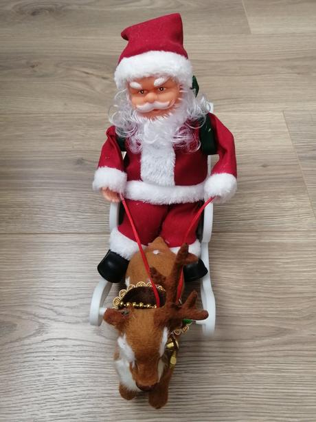 Mikuláš na saniach + srnček,