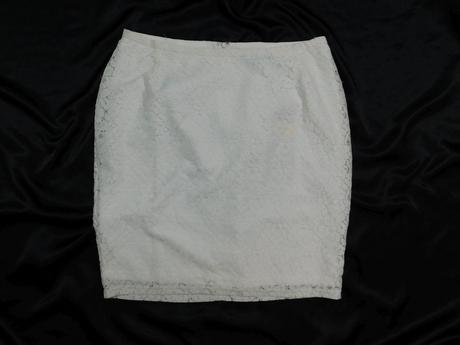 Kvalitna čipkovana sukna, 38 / 40