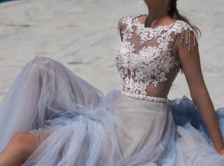 Nádherné spoločenské šaty s holým chrbtom, xs