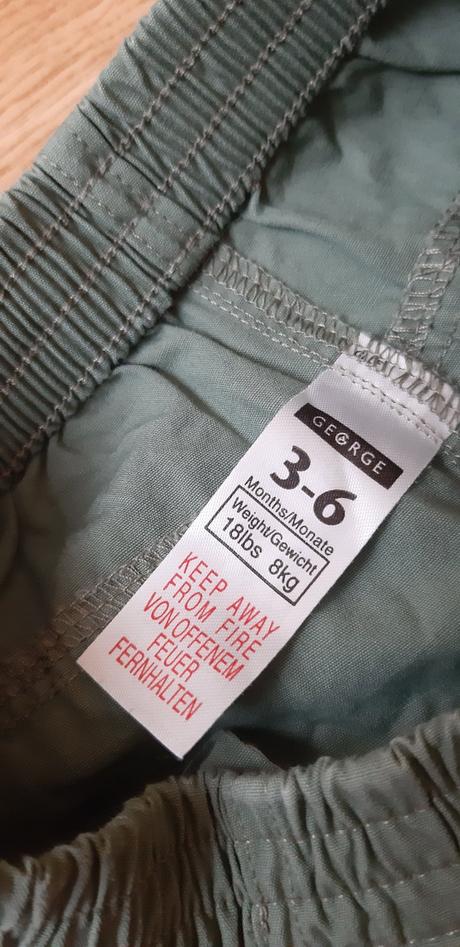 Kraťasky 3-6 m., george,68