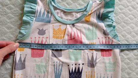 Handmade tricko s korunami, 104