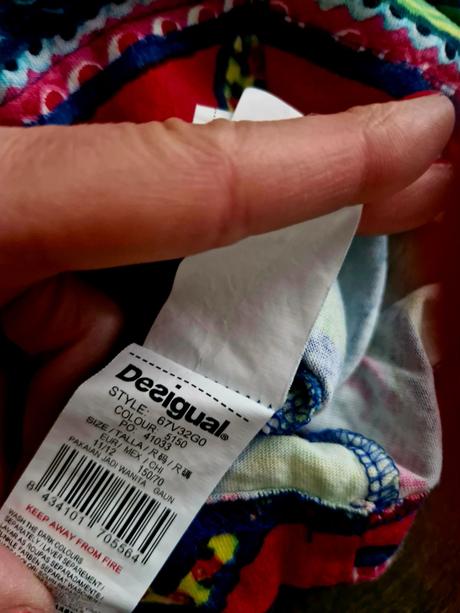 Krasne saticky desigual super stav 10-12r., desigual,152