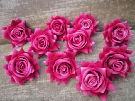 Semišové ruže 7cm cyklamenovo- biele,