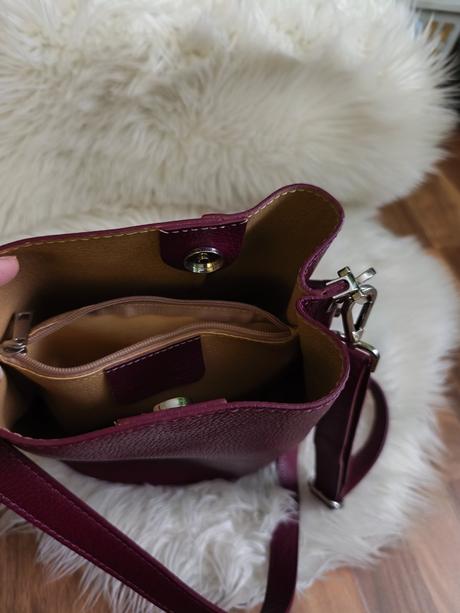 Dámska nadčasová kožená kabelka made in italy,