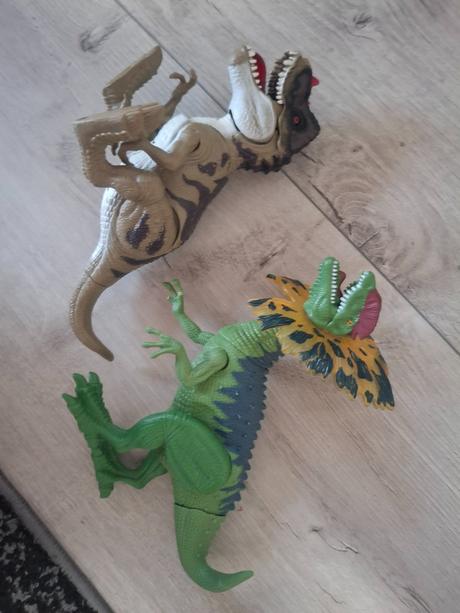 Dinosaury v roznej velkosti, 