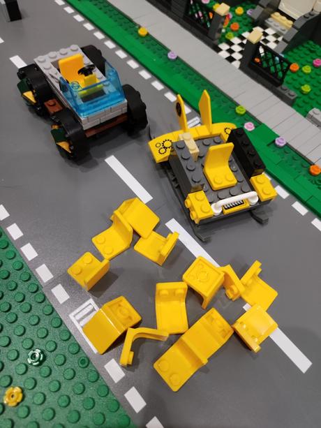 Sedačky na stavebnice 10ks,