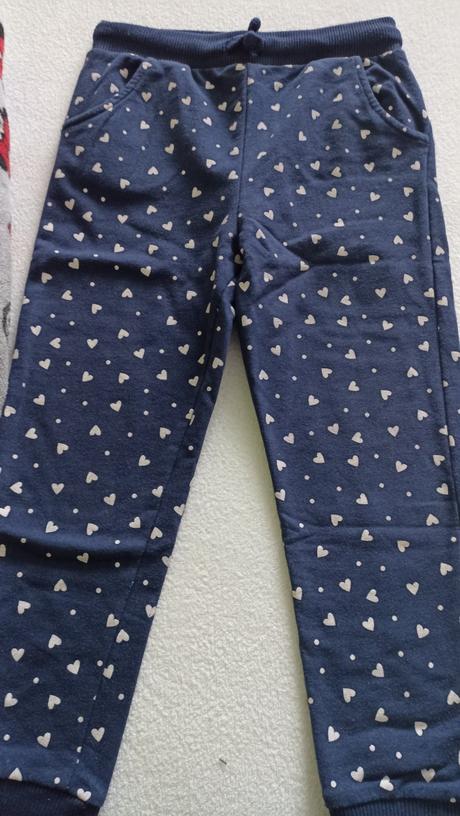 Mikiny a tepláky veľ.122, sinsay,122