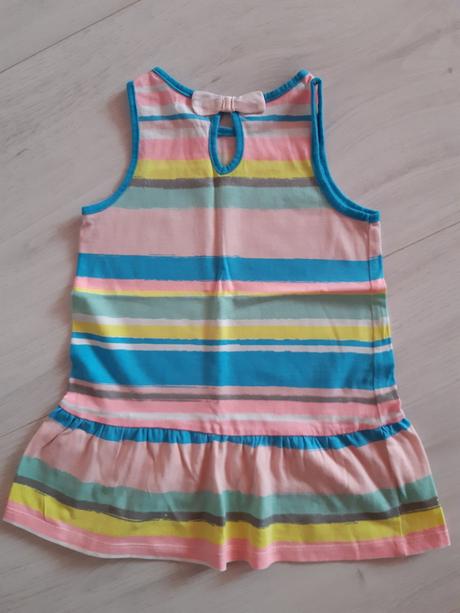 Pásikavé saty 104, 104