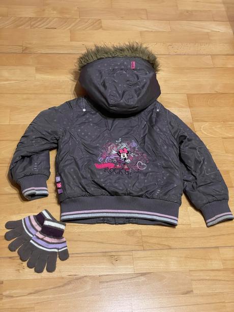 Krásna bundička., c&a,110