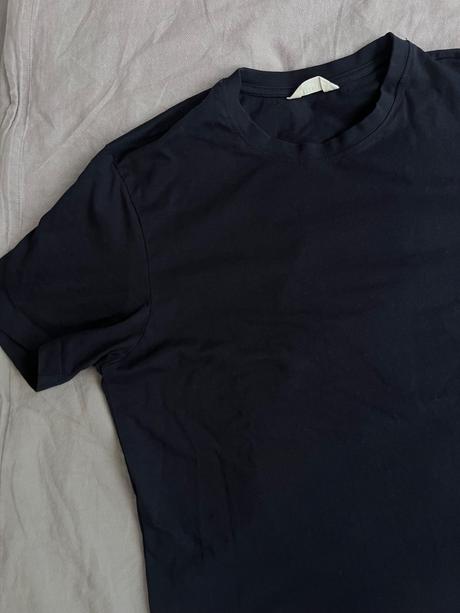 Modre tricko, reserved,l