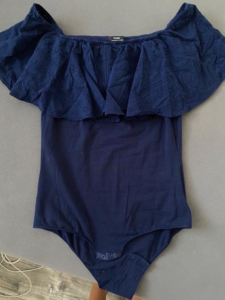 Body s madeirovym volanom, tezenis,s