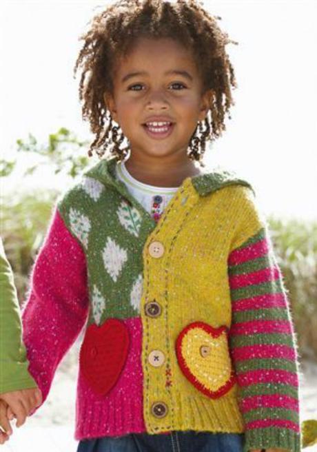 Sveter so srdiečkom, next,104