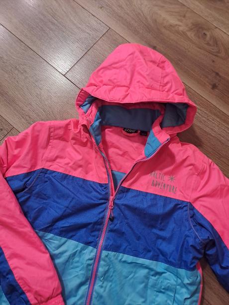 Krásna lyžiarska bunda, 146