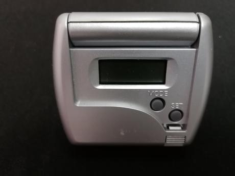 Mini budík cestovný,