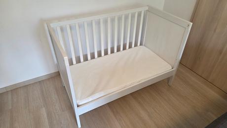 Detska postielka ikea sundvik + matrac + chranic, šírka (cm): 60,dĺžka (cm): 120