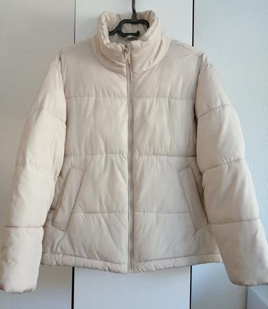 Pekná zimná bunda, reserved,38