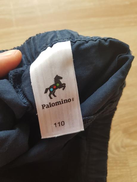 Tmavonodre sortky 110, c&a,110