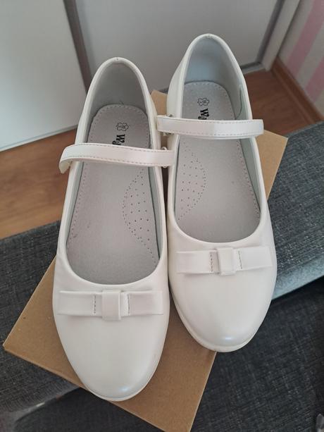 Topánky na 1sv prijmanie, 36