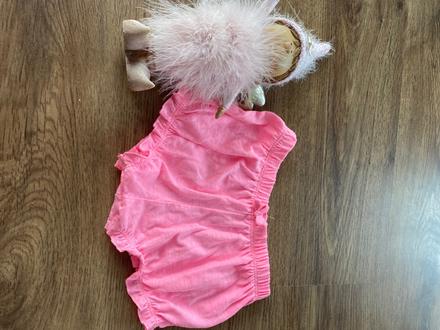 Šortky a volanikmi, f&f,74