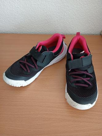Tenisky, 33