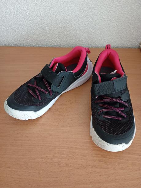 Tenisky, 33