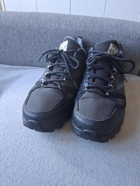 Turistické topánky tenisky botasky, jack wolfskin,41