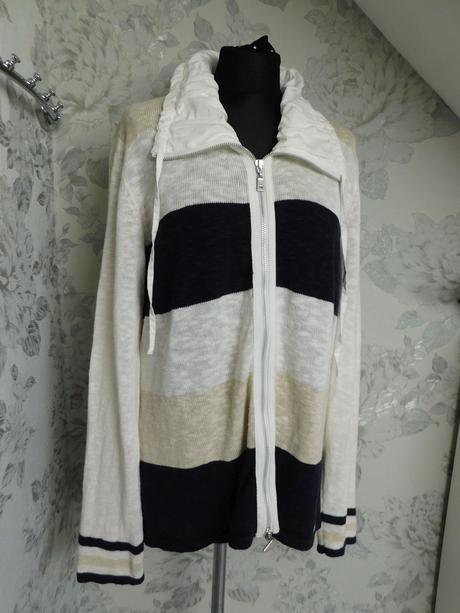 Luxusny damsky pleteny sveter, 42