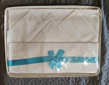 Obrus+4 prestierania, 