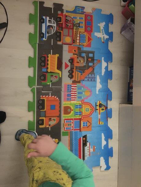 Koberec puzzle penové mesto, 