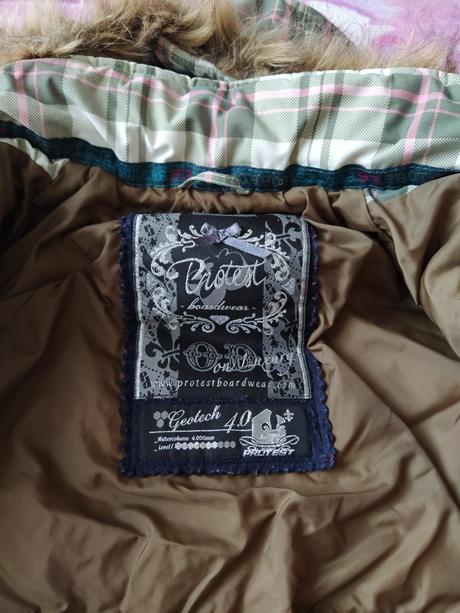 Veľmi teplá vetrovka, 116