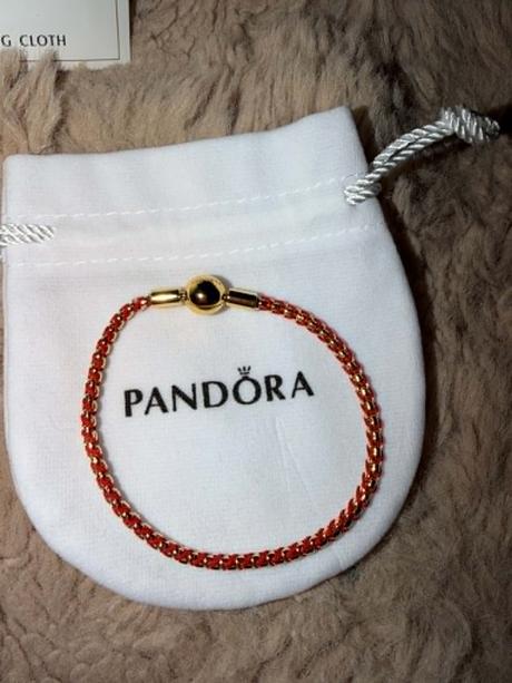Pandora pozlátený náramok moments red/gold, pandora
