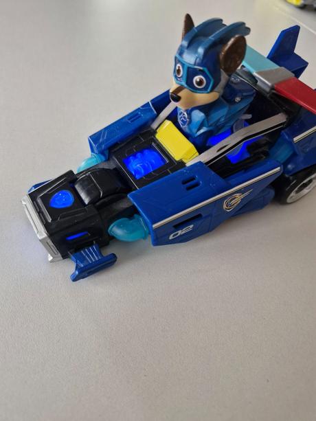 Auto paw patrol chasee,