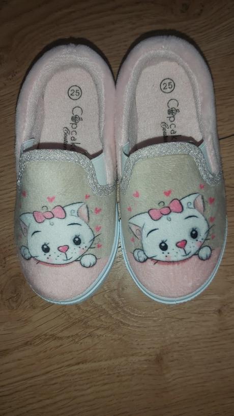 Domaca obuv, cupcake,25