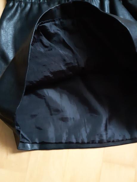 Koženková sukňa 146/152, 146