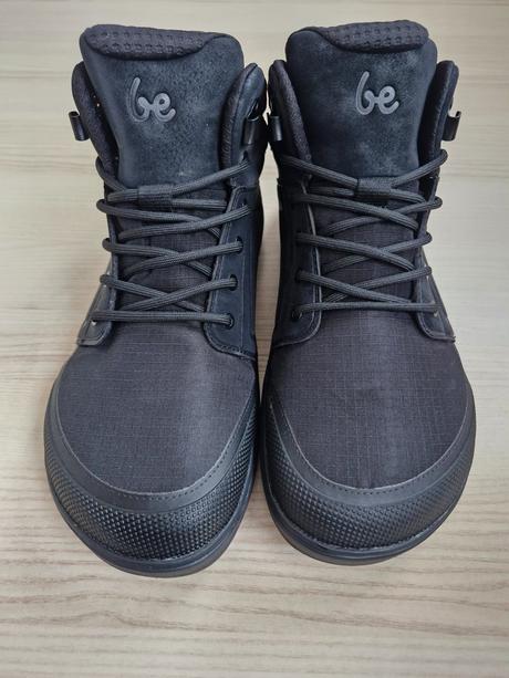 Arcticedge - all black 42, be lenka,42