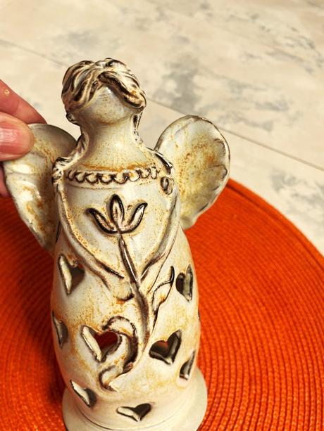 Naturálny keramický anjel,