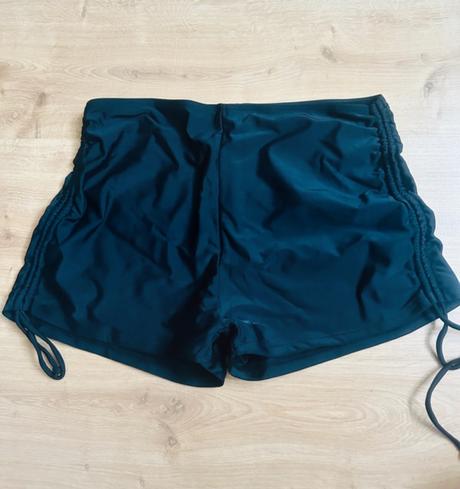 Plavkové kraťasy l, l