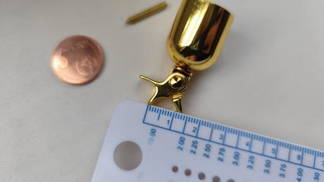 Ostrohy na uchá kabeliek, 