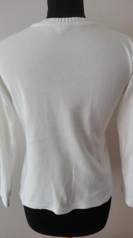 Dámsky pulóver s motýlikmi, s