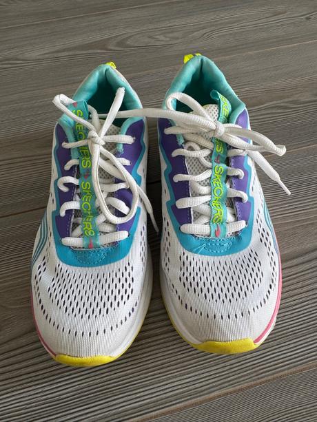 Tenisky skechers, 37