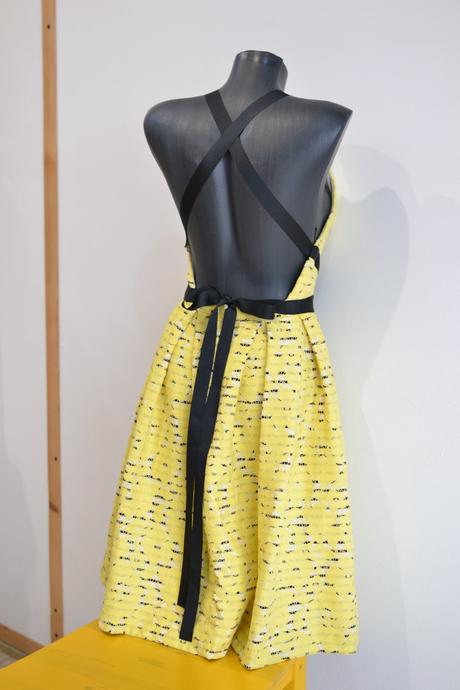 Žlté šaty s odhaleným chrbtom 36, 36