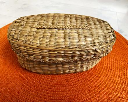 Kazetka z morskej trávy, 