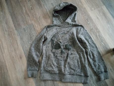 Mikina s lebkou, chapter young,146