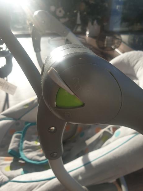 Vybrujúca hojdačka, 