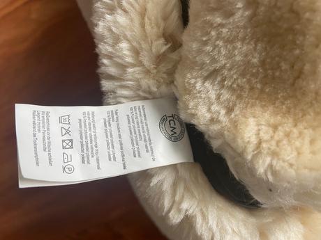 Teply fusak s kozusinou,