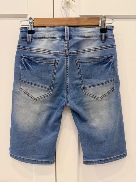 Riflové šortky, chapter young,152