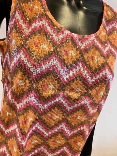 Dámsky vzorovaný top s flitrami veľk.m, m