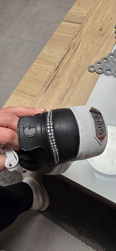 Guess tenisky, guess,37